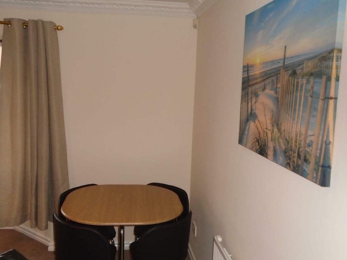 Clydebank Apartment Глазго Экстерьер фото