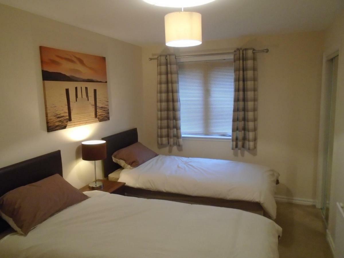 Clydebank Apartment Глазго Экстерьер фото